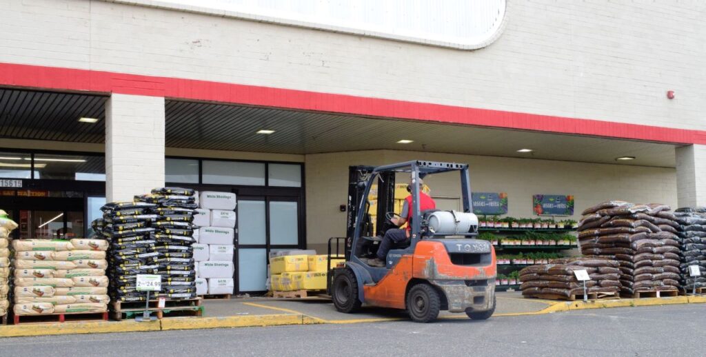 Toyota forklift being used in Auckland