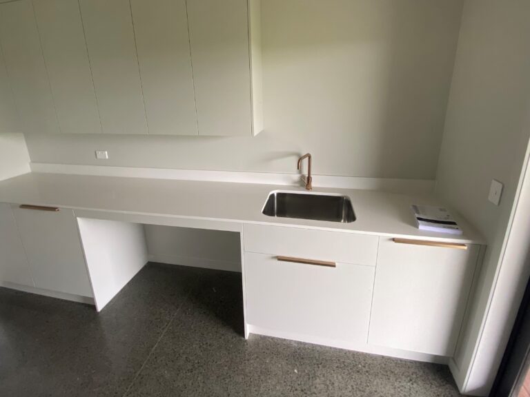 new laundry to fix leaks in wanganui