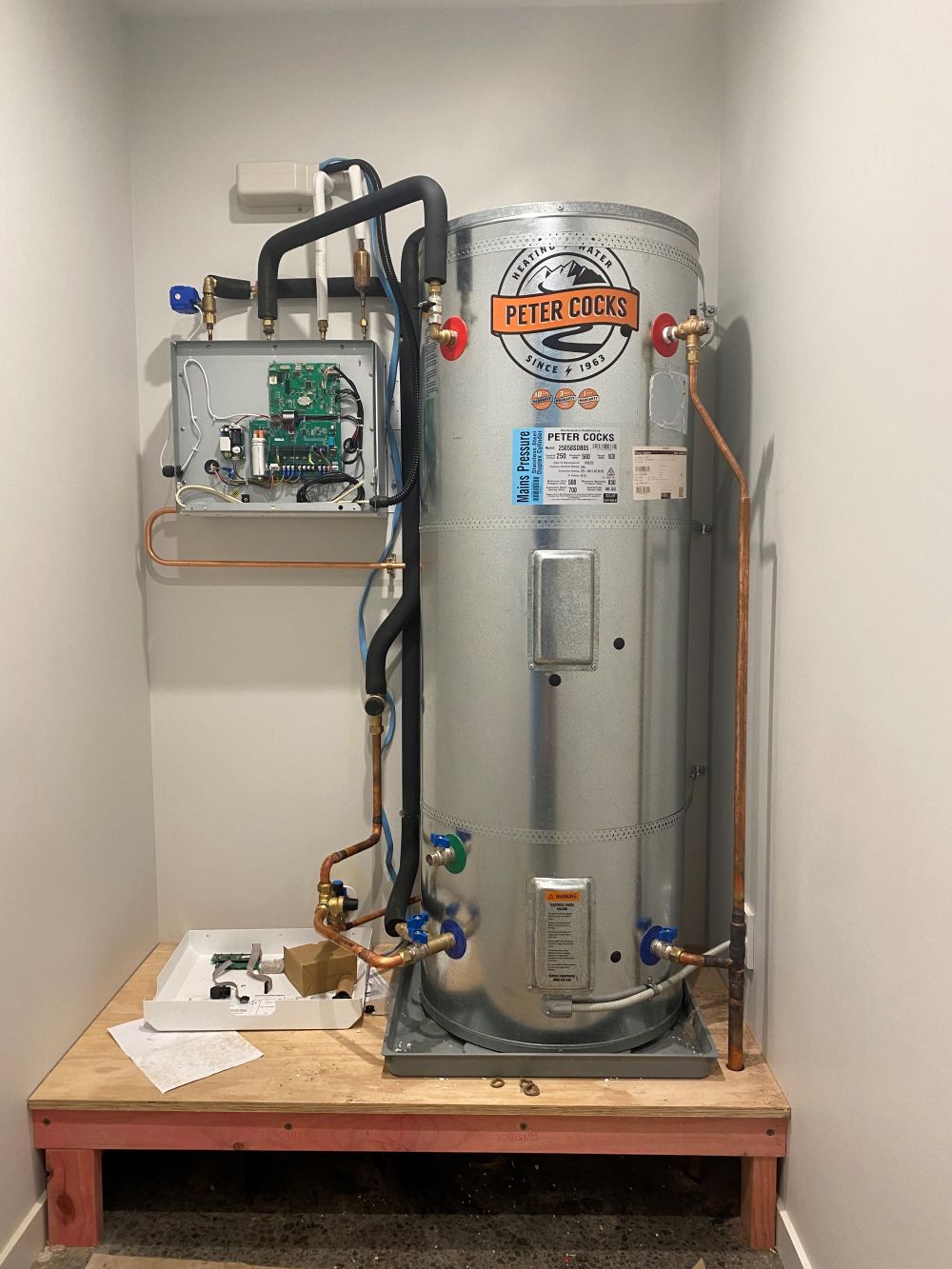 hot water cylinder
